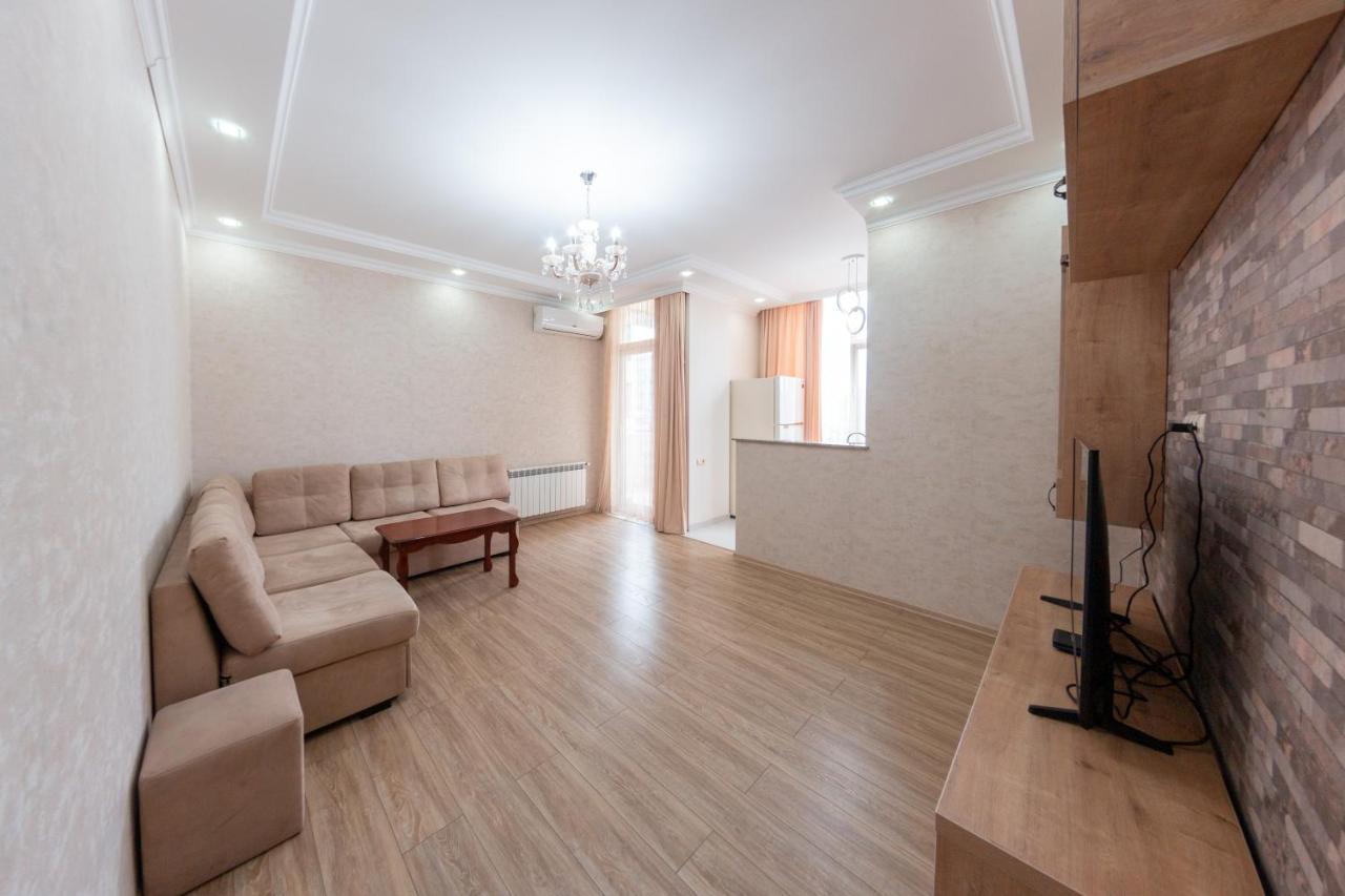 5 Apartment In One Boulding - Near Stadium Μπατούμι Εξωτερικό φωτογραφία