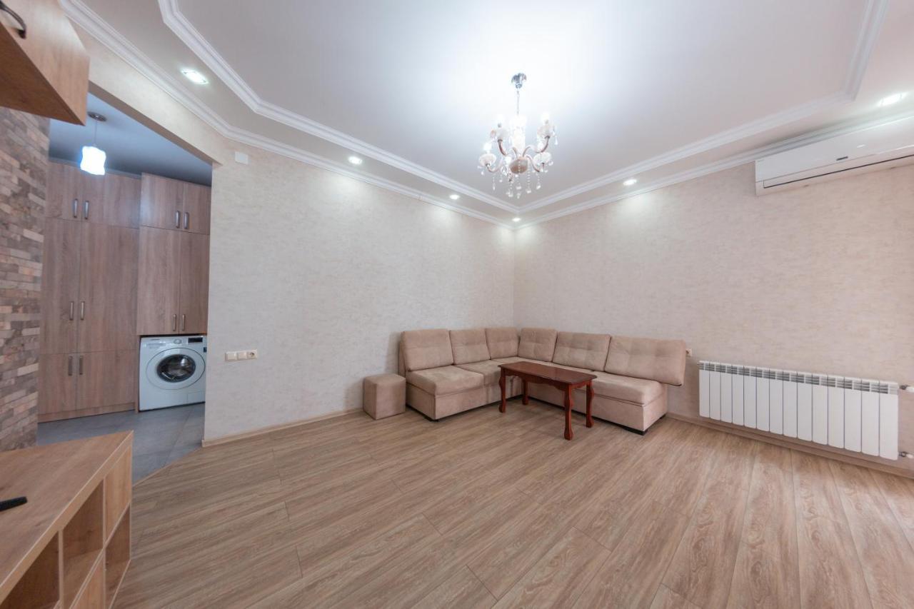5 Apartment In One Boulding - Near Stadium Μπατούμι Εξωτερικό φωτογραφία