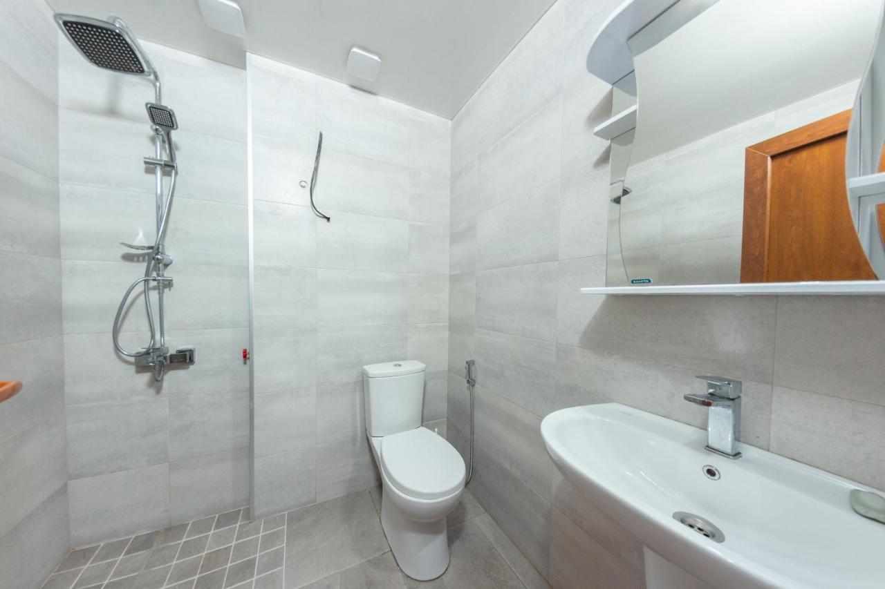 5 Apartment In One Boulding - Near Stadium Μπατούμι Εξωτερικό φωτογραφία